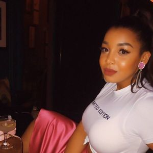 Meet your Posher, Kenzie